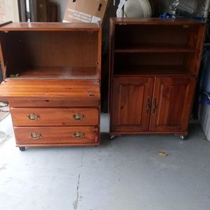 Dresser/desk